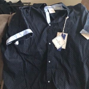 Men’s short sleeve dress shirt